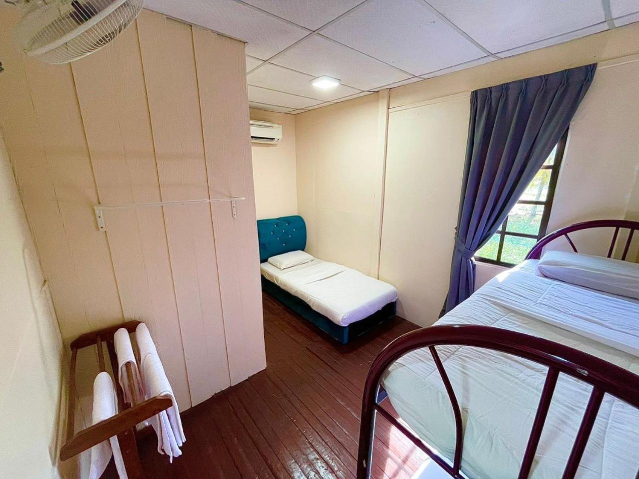 Dgeting Beach Resort Tumpat Exterior photo